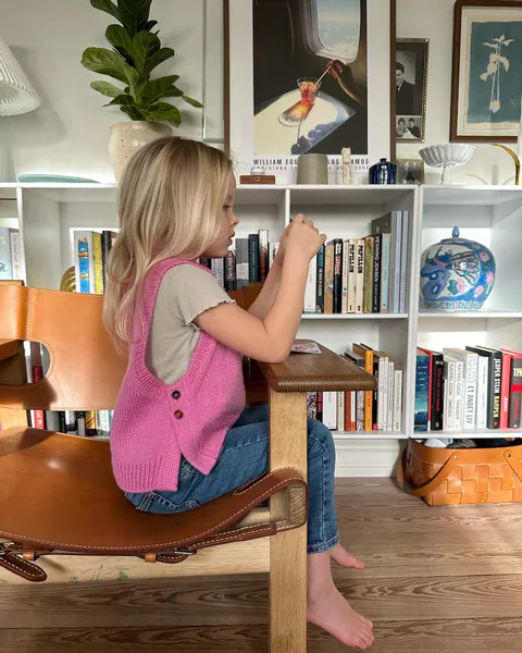 Hovedbilde Lulu Slipover Junior PetiteKnit oppskrift