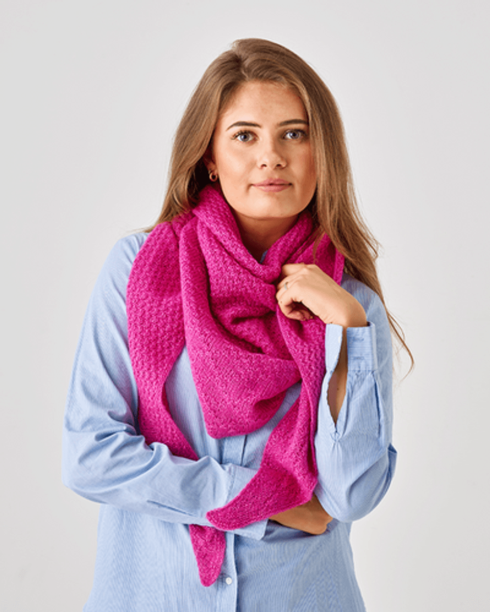 890116 Sjal i perlestrikk oppskrift by Permin