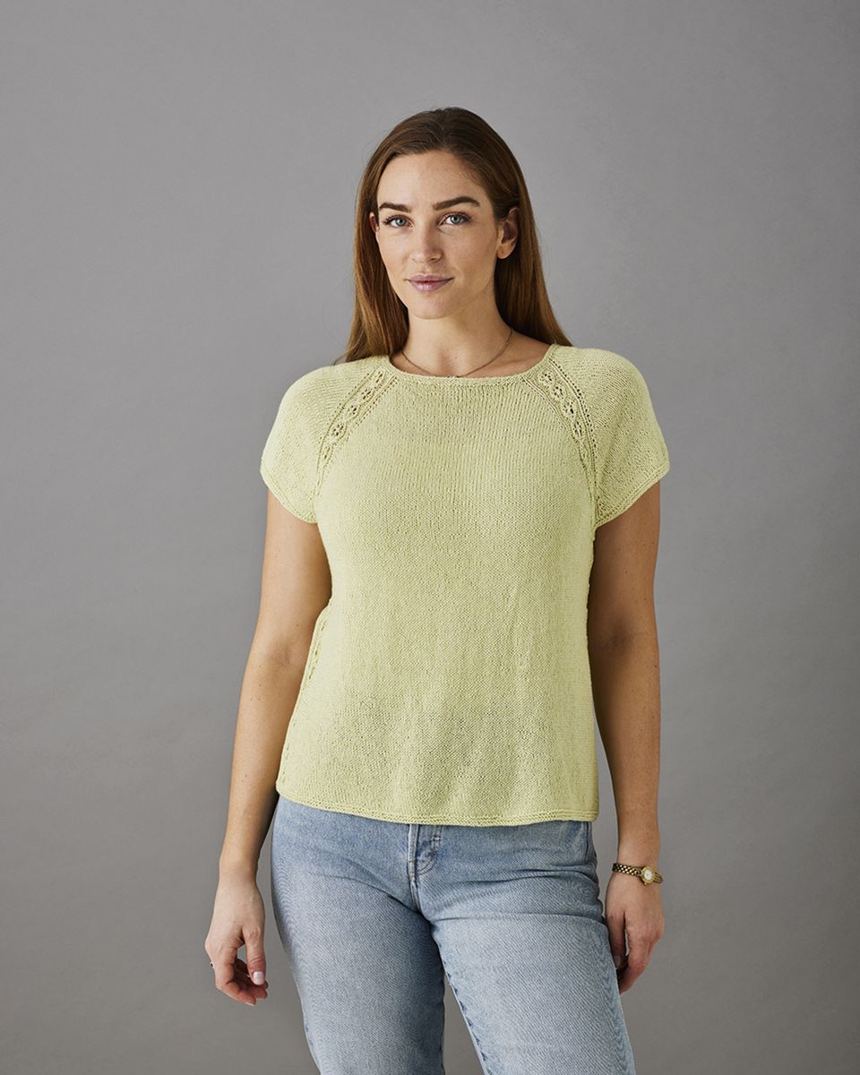 891159 Tee med hullfletter til dame by Permin, PDF