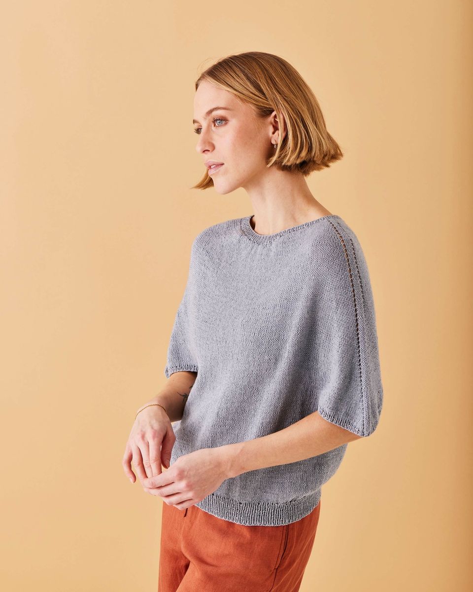 8911453 Kortermet bluse i Elise by Permin, PDF