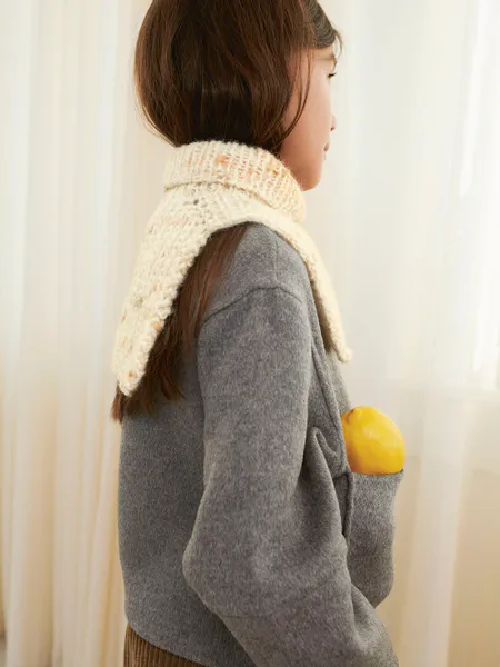 Hovedbilde 2401-3 Theo Neck Junior 2-12 år Sandnes garn*